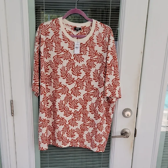 NWT Express Pima Cotton Graphic T Cream Top with Rust Leaf Print Sz XXL - Picture 1 of 9